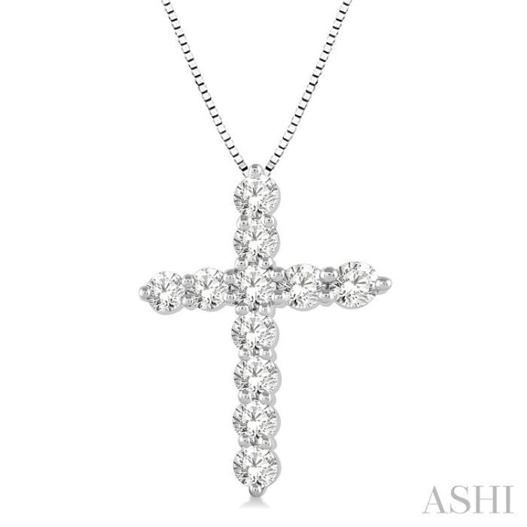 1 Ctw Round Cut Diamond Cross Pendant in 14K White Gold with Chain 1 Ctw Round Cut Diamond Cross Pendant in 14K White Gold with Chain