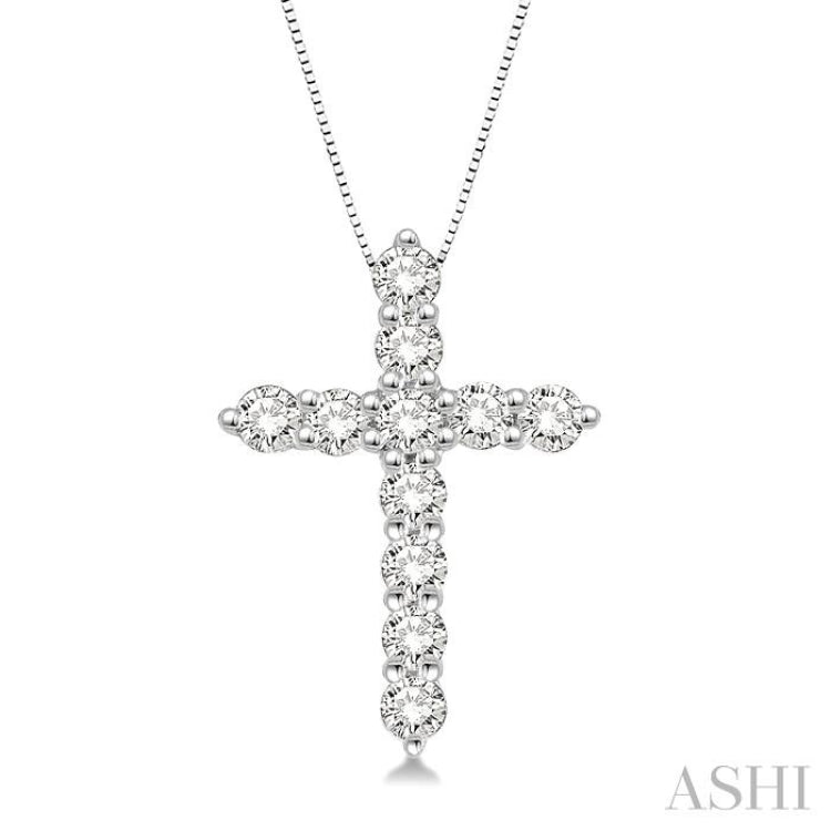 1/2 Ctw Round Cut Diamond Cross Pendant in 14K White Gold with Chain 1/2 Ctw Round Cut Diamond Cross Pendant in 14K White Gold with Chain