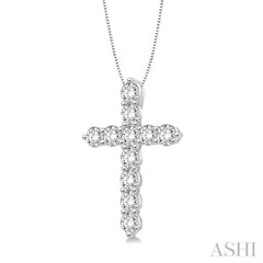1/2 Ctw Round Cut Diamond Cross Pendant in 14K White Gold with Chain 1/2 Ctw Round Cut Diamond Cross Pendant in 14K White Gold with Chain