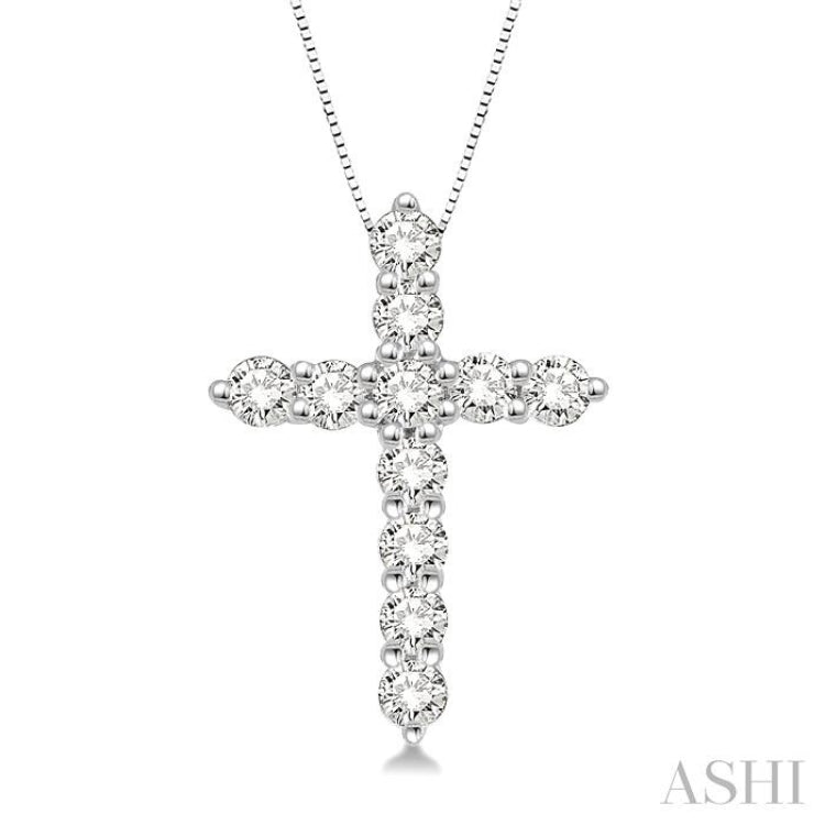 1/4 Ctw Round Cut Diamond Cross Pendant in 14K White Gold with Chain 1/4 Ctw Round Cut Diamond Cross Pendant in 14K White Gold with Chain