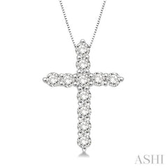 1/4 Ctw Round Cut Diamond Cross Pendant in 14K White Gold with Chain 1/4 Ctw Round Cut Diamond Cross Pendant in 14K White Gold with Chain