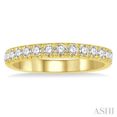 1/2 Ctw 15Stones Round Cut Diamond Wedding Band in 14K Yellow Gold 1/2 Ctw 15Stones Round Cut Diamond Wedding Band in 14K Yellow Gold