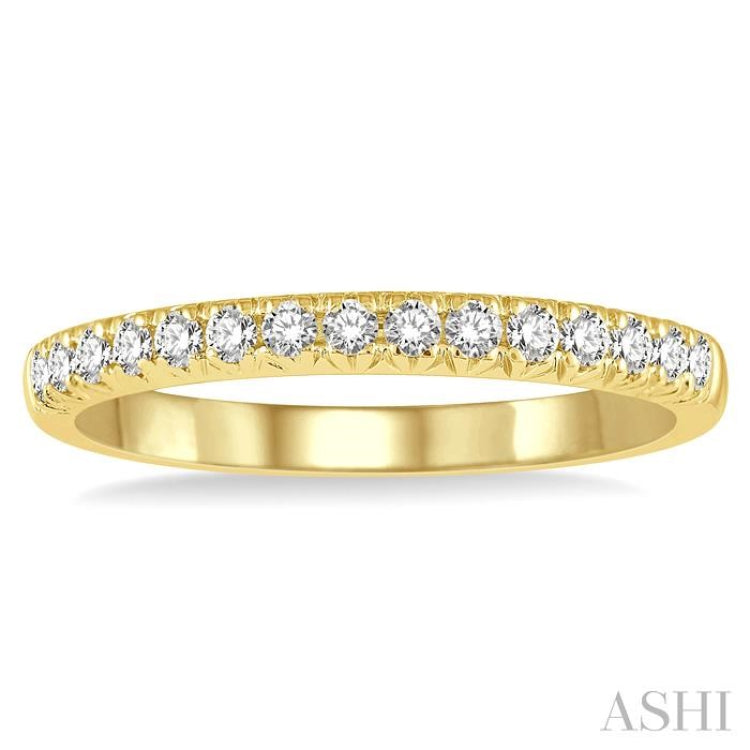 1/4 Ctw 15Stones Round Cut Diamond Wedding Band in 14K Yellow Gold 1/4 Ctw 15Stones Round Cut Diamond Wedding Band in 14K Yellow Gold