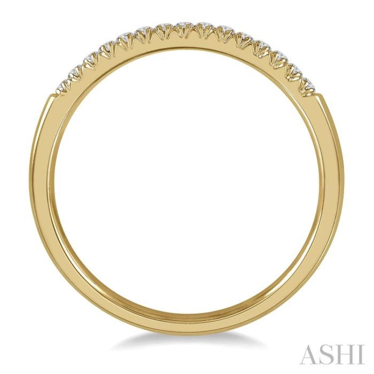 1/10 Ctw 15Stones Round Cut Diamond Wedding Band in 14K Yellow Gold 1/10 Ctw 15Stones Round Cut Diamond Wedding Band in 14K Yellow Gold