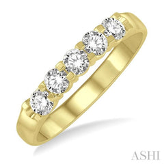 1/2 ctw 5 Stone Round Cut Diamond Wedding Band in 14K Yellow Gold 1/2 ctw 5 Stone Round Cut Diamond Wedding Band in 14K Yellow Gold