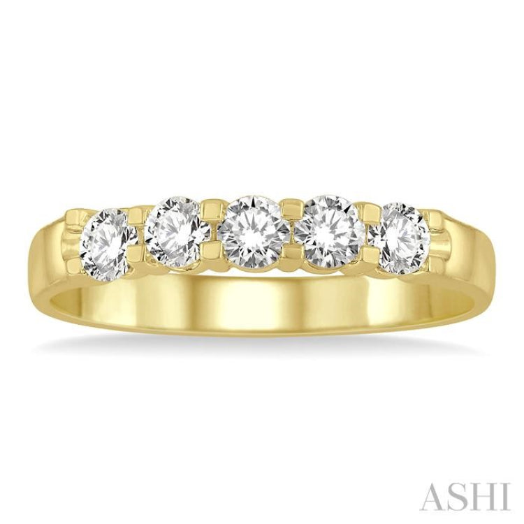 1/2 ctw 5 Stone Round Cut Diamond Wedding Band in 14K Yellow Gold 1/2 ctw 5 Stone Round Cut Diamond Wedding Band in 14K Yellow Gold