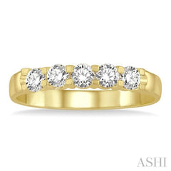 1/2 ctw 5 Stone Round Cut Diamond Wedding Band in 14K Yellow Gold 1/2 ctw 5 Stone Round Cut Diamond Wedding Band in 14K Yellow Gold