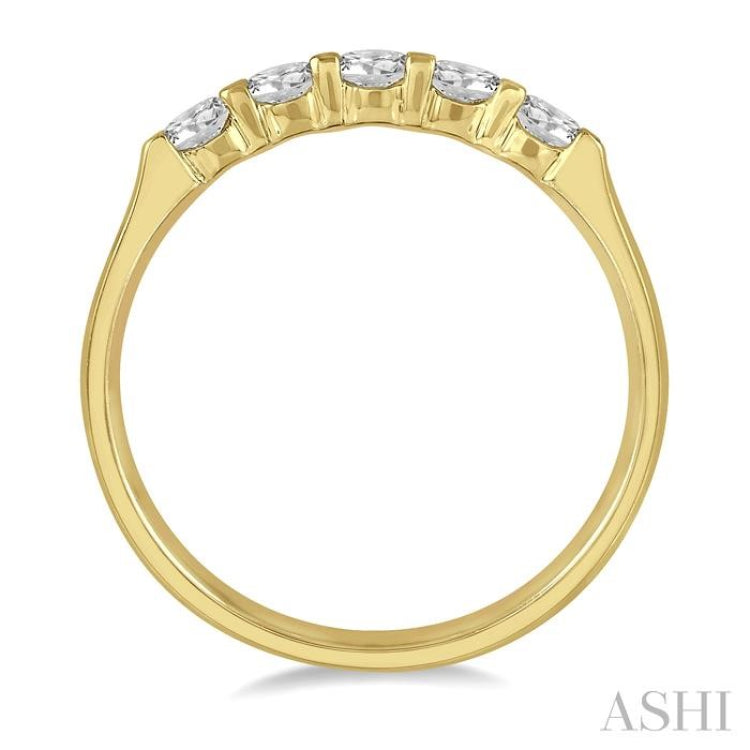 1/2 ctw 5 Stone Round Cut Diamond Wedding Band in 14K Yellow Gold 1/2 ctw 5 Stone Round Cut Diamond Wedding Band in 14K Yellow Gold