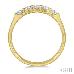 1/2 ctw 5 Stone Round Cut Diamond Wedding Band in 14K Yellow Gold 1/2 ctw 5 Stone Round Cut Diamond Wedding Band in 14K Yellow Gold