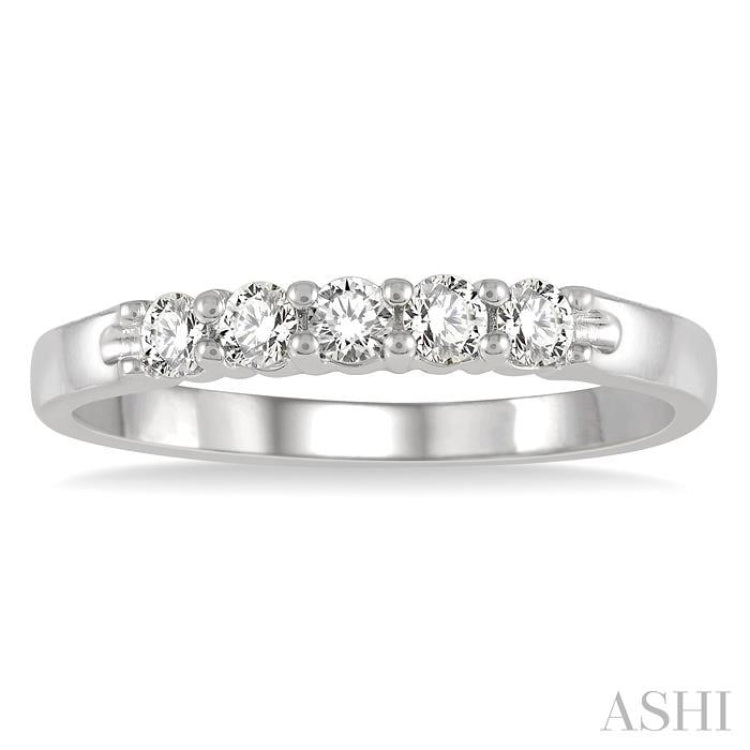 1/4 ctw 5 Stone Round Cut Diamond Wedding Band in 14K White Gold 1/4 ctw 5 Stone Round Cut Diamond Wedding Band in 14K White Gold