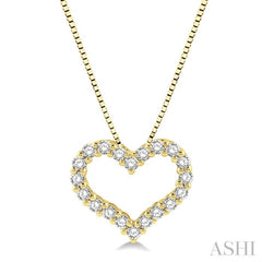 1/2 Ctw Heart Shape Round Cut Diamond Pendant With Chain in 14K Yellow Gold 1/2 Ctw Heart Shape Round Cut Diamond Pendant With Chain in 14K Yellow Gold