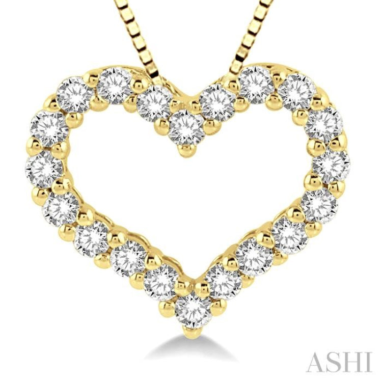 1/2 Ctw Heart Shape Round Cut Diamond Pendant With Chain in 14K Yellow Gold 1/2 Ctw Heart Shape Round Cut Diamond Pendant With Chain in 14K Yellow Gold