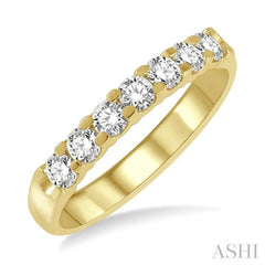 1/2 Ctw 7 Stone Round Cut Diamond Wedding Band in 14K Yellow Gold 1/2 Ctw 7 Stone Round Cut Diamond Wedding Band in 14K Yellow Gold