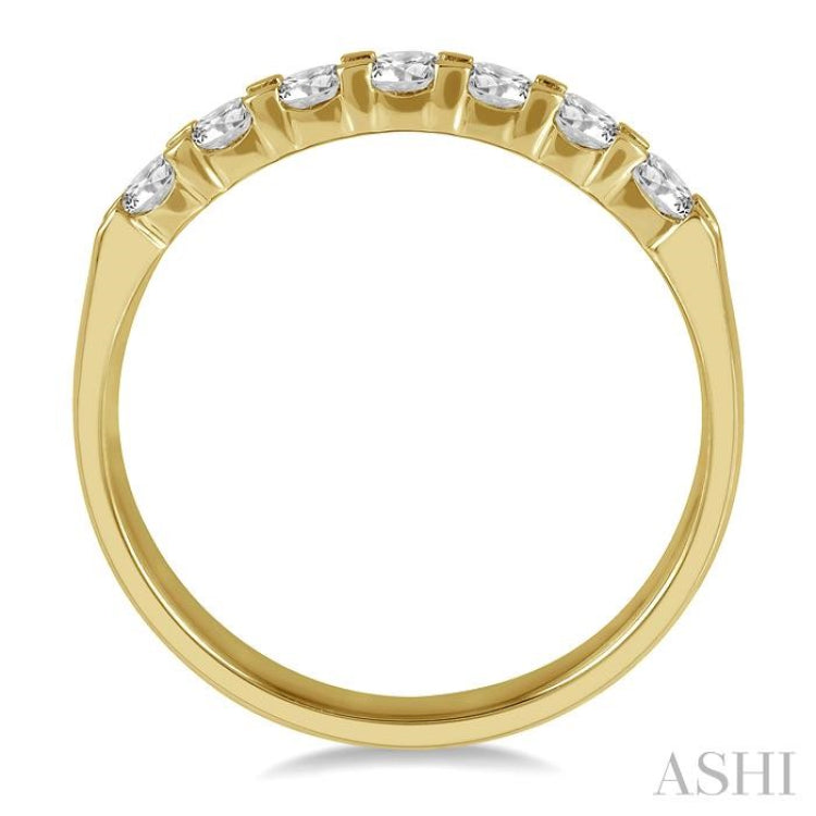 1/2 Ctw 7 Stone Round Cut Diamond Wedding Band in 14K Yellow Gold 1/2 Ctw 7 Stone Round Cut Diamond Wedding Band in 14K Yellow Gold