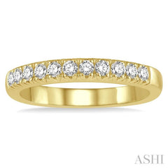 1/3 Ctw 11 Stone Round Cut Diamond Wedding Band in 14K Yellow Gold 1/3 Ctw 11 Stone Round Cut Diamond Wedding Band in 14K Yellow Gold