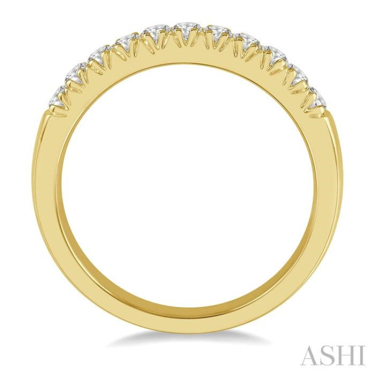 1/3 Ctw 11 Stone Round Cut Diamond Wedding Band in 14K Yellow Gold 1/3 Ctw 11 Stone Round Cut Diamond Wedding Band in 14K Yellow Gold