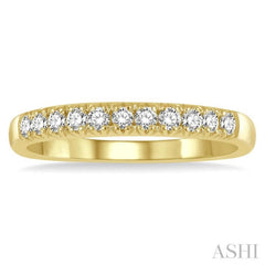 1/4 ctw 11 Stone Round Cut Diamond Wedding Band in 14K Yellow Gold 1/4 ctw 11 Stone Round Cut Diamond Wedding Band in 14K Yellow Gold