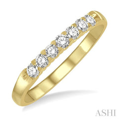 1/4 Ctw 7 Stone Round Cut Diamond Wedding Band in 14K Yellow Gold 1/4 Ctw 7 Stone Round Cut Diamond Wedding Band in 14K Yellow Gold