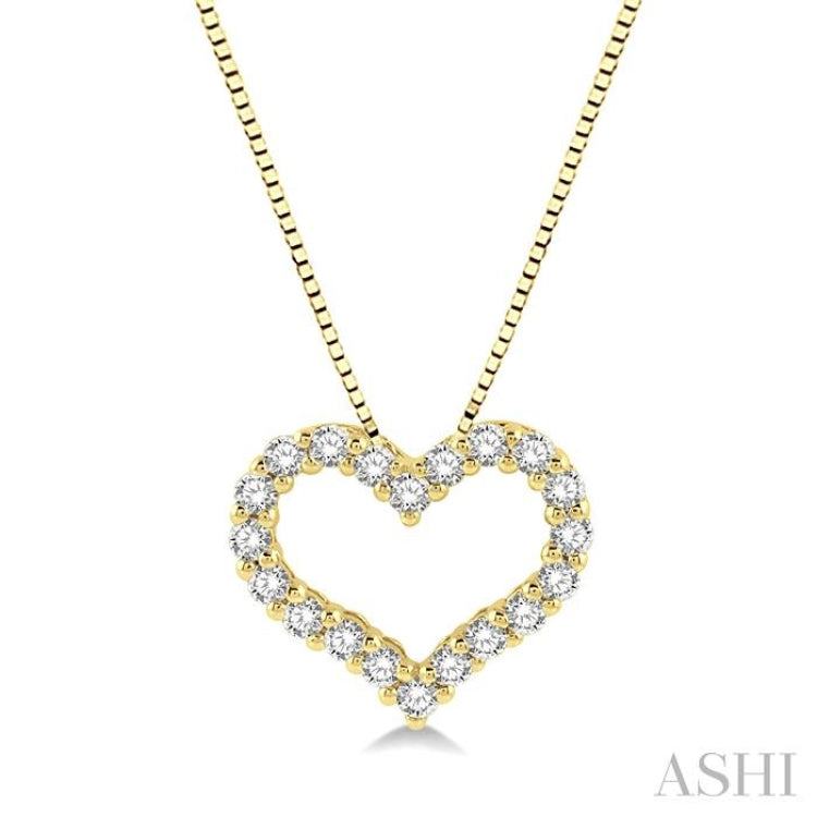 1/4 Ctw Heart Shape Round Cut Diamond Pendant With Chain in 14K Yellow Gold 1/4 Ctw Heart Shape Round Cut Diamond Pendant With Chain in 14K Yellow Gold
