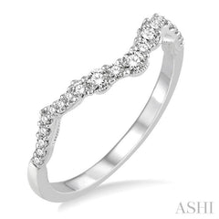 1/4 Ctw Garland Round Cut Diamond Wedding Band in 14K White Gold 1/4 Ctw Garland Round Cut Diamond Wedding Band in 14K White Gold