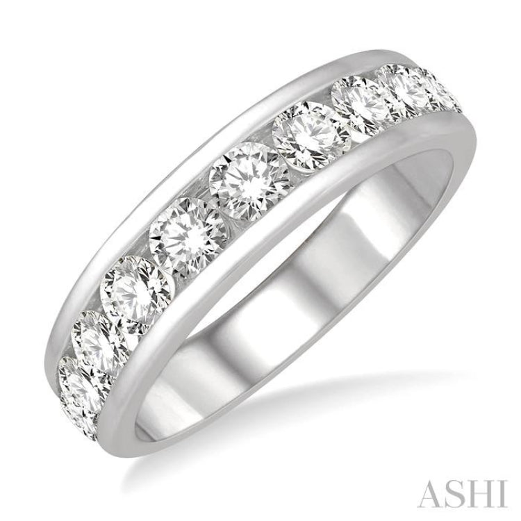 1 1/2 Ctw Channel Set 11 Stone Round Cut Diamond Wedding Band in 14K White Gold 1 1/2 Ctw Channel Set 11 Stone Round Cut Diamond Wedding Band in 14K White Gold