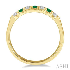 2.3 MM Emerald and 1/5 Ctw Round Cut Diamond Precious Wedding Band in 14K Yellow Gold 2.3 MM Emerald and 1/5 Ctw Round Cut Diamond Precious Wedding Band in 14K Yellow Gold