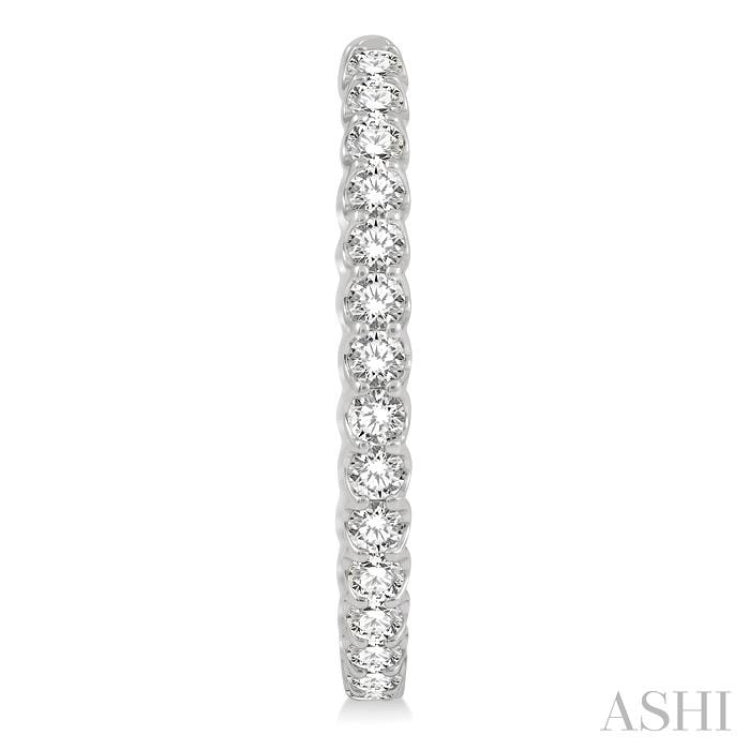 4 ctw Inside-Out Round Cut Diamond Oval Shape Hoop Earrings in 14K White Gold 4 ctw Inside-Out Round Cut Diamond Oval Shape Hoop Earrings in 14K White Gold