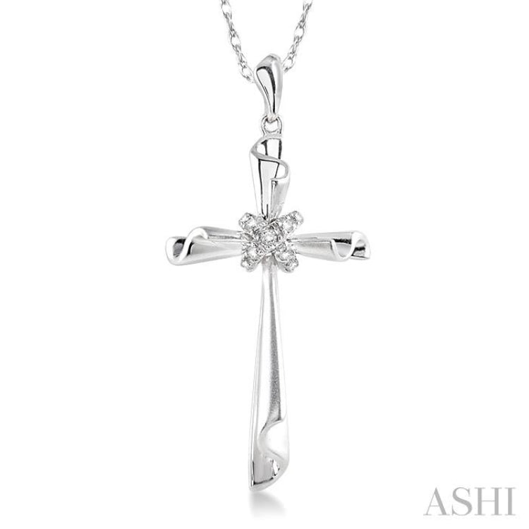 1/20 Ctw Round Cut Diamond Pendant in 14K White Gold with Chain 1/20 Ctw Round Cut Diamond Pendant in 14K White Gold with Chain