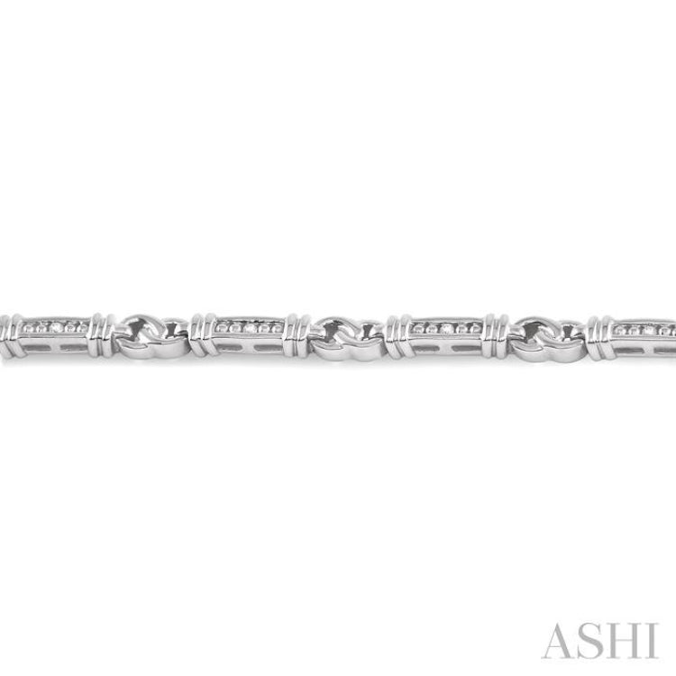 1/10 ctw Knot Shape Single Cut Diamond Link Bracelet in Sterling Silver 1/10 ctw Knot Shape Single Cut Diamond Link Bracelet in Sterling Silver