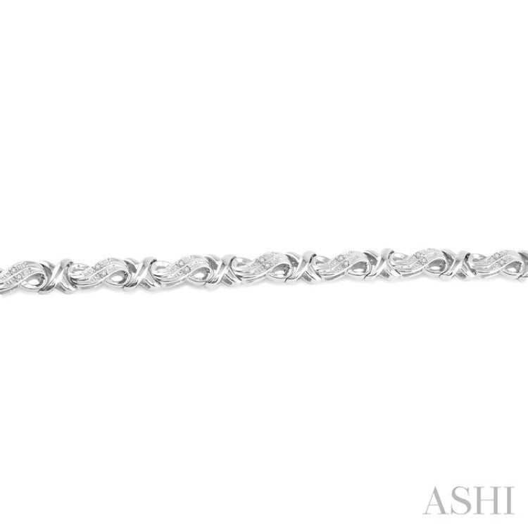 1/6 ctw Single Cut Diamond 'X' Link Bracelet in Sterling Silver 1/6 ctw Single Cut Diamond 'X' Link Bracelet in Sterling Silver