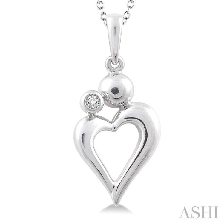 1/50 Ctw Round Cut Diamond Heart Pendant in Sterling Silver with Chain 1/50 Ctw Round Cut Diamond Heart Pendant in Sterling Silver with Chain