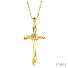 1/20 Ctw Round Cut Diamond Pendant in 14K Yellow Gold with Chain 1/20 Ctw Round Cut Diamond Pendant in 14K Yellow Gold with Chain
