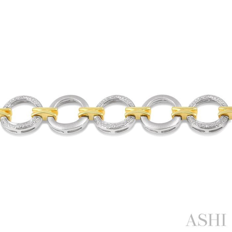 1/10 Ctw Round Cut Diamond Circle Bracelet in Sterling Silver 1/10 Ctw Round Cut Diamond Circle Bracelet in Sterling Silver