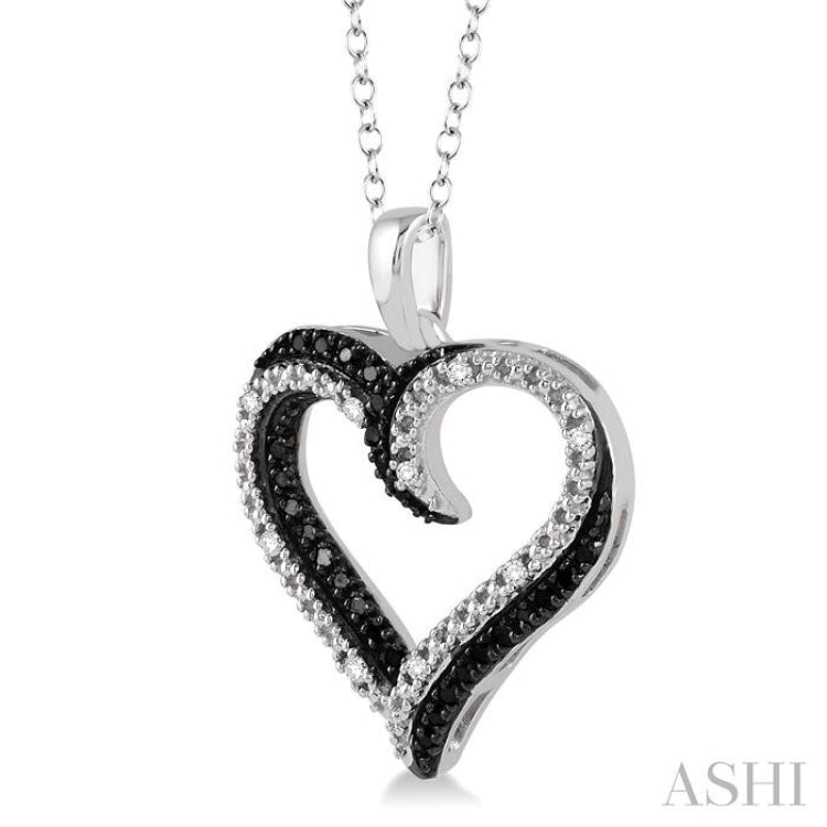 1/4 Ctw White and Black Diamond Heart Pendant in Sterling Silver with Chain 1/4 Ctw White and Black Diamond Heart Pendant in Sterling Silver with Chain