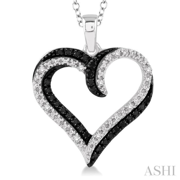 1/4 Ctw White and Black Diamond Heart Pendant in Sterling Silver with Chain 1/4 Ctw White and Black Diamond Heart Pendant in Sterling Silver with Chain