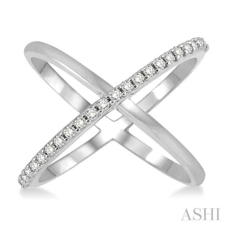 1/4 ctw Round Cut Diamond 'X' Ring in 14K White Gold 1/4 ctw Round Cut Diamond 'X' Ring in 14K White Gold