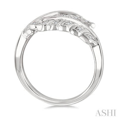 1/10 Ctw Round Cut Diamond Leaf Ring in Sterling Silver 1/10 Ctw Round Cut Diamond Leaf Ring in Sterling Silver