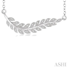 1/10 Ctw Round Cut Diamond Leaf Pendant in Sterling Silver with Chain 1/10 Ctw Round Cut Diamond Leaf Pendant in Sterling Silver with Chain