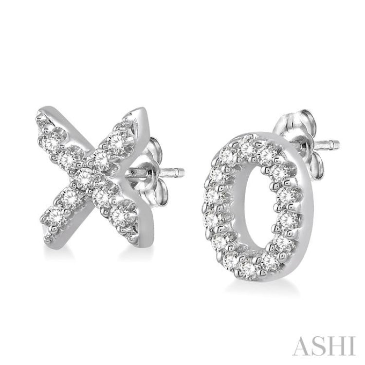 1/10 Ctw 'XO' Hugs and Kisses Petite Round Cut Diamond Earrings in 10K White Gold 1/10 Ctw 'XO' Hugs and Kisses Petite Round Cut Diamond Earrings in 10K White Gold