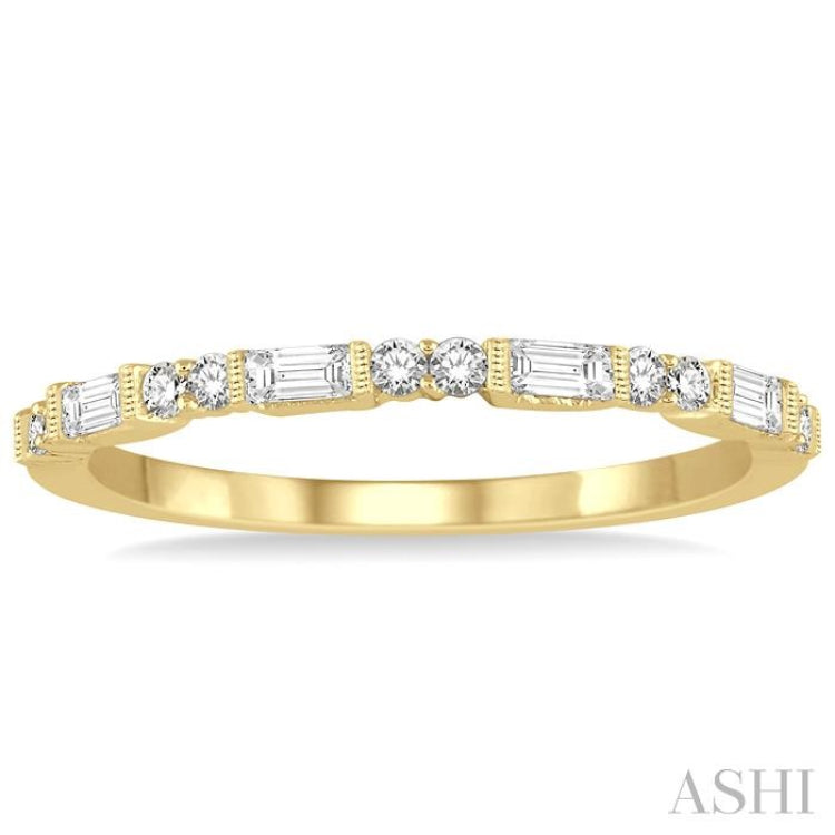 1/3 Ctw Baguette and Round Cut Diamond Wedding Band in 14K Yellow Gold 1/3 Ctw Baguette and Round Cut Diamond Wedding Band in 14K Yellow Gold