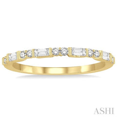 1/3 Ctw Baguette and Round Cut Diamond Wedding Band in 14K Yellow Gold 1/3 Ctw Baguette and Round Cut Diamond Wedding Band in 14K Yellow Gold