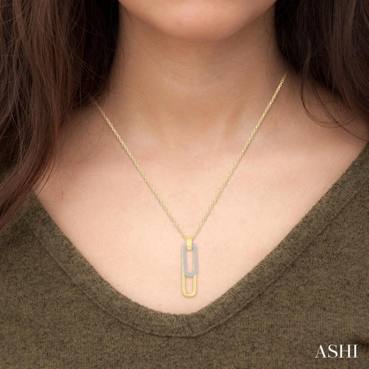 3/8 Ctw Two Tone Paperclip Round Cut Diamond Pendant With Chain in 14K Yellow and White Gold 3/8 Ctw Two Tone Paperclip Round Cut Diamond Pendant With Chain in 14K Yellow and White Gold