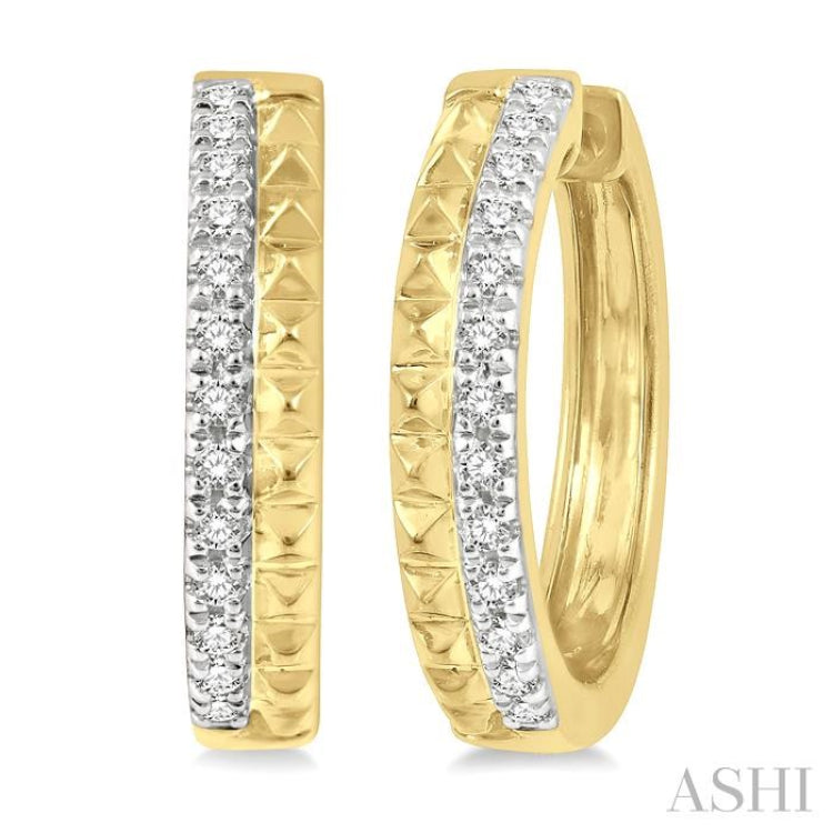 1/10 ctw Pyramid Round Cut Diamond Huggie Petite Earrings in 10K Yellow Gold 1/10 ctw Pyramid Round Cut Diamond Huggie Petite Earrings in 10K Yellow Gold