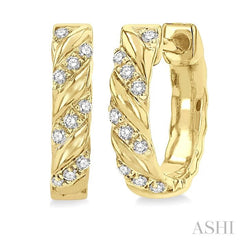 1/10 ctw Half Twirl Round Cut Diamond Huggie Petite Earrings in 10K Yellow Gold 1/10 ctw Half Twirl Round Cut Diamond Huggie Petite Earrings in 10K Yellow Gold