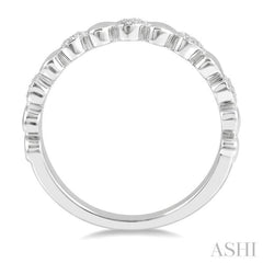 1/20 Ctw Mini Hearts Single Cut Diamond Fashion Band in Sterling Silver 1/20 Ctw Mini Hearts Single Cut Diamond Fashion Band in Sterling Silver