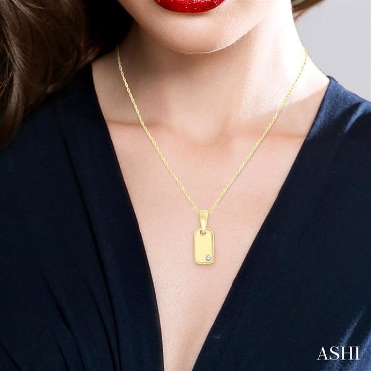 1/50 Ctw Round Cut Diamond Tag Pendant With Chain in 10K Yellow Gold 1/50 Ctw Round Cut Diamond Tag Pendant With Chain in 10K Yellow Gold