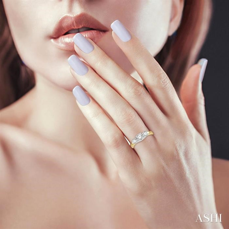 1 ctw Round Cut Diamond Three-Stone Ring in 14K Yellow and White Gold 1 ctw Round Cut Diamond Three-Stone Ring in 14K Yellow and White Gold