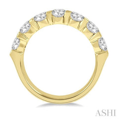1 1/2 ctw 7 Stone Round Cut Diamond Wedding Band in 14K Yellow Gold 1 1/2 ctw 7 Stone Round Cut Diamond Wedding Band in 14K Yellow Gold