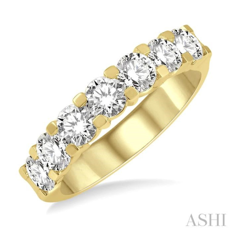 2 Ctw 7 Stone Round Cut Diamond Wedding Band in 14K Yellow Gold 2 Ctw 7 Stone Round Cut Diamond Wedding Band in 14K Yellow Gold