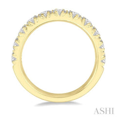 1 1/2 ctw 11 Stone Round Cut Diamond Wedding Band in 14K Yellow Gold 1 1/2 ctw 11 Stone Round Cut Diamond Wedding Band in 14K Yellow Gold